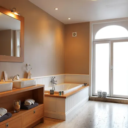 't Ponton Couette-café