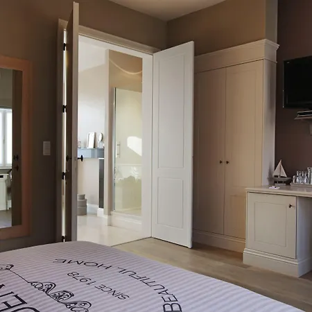 Couette-café 't Ponton 4*