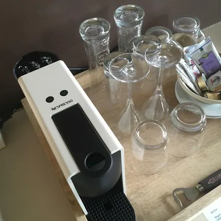 't Ponton Couette-café 4*